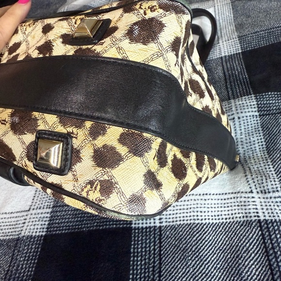 L.A.M.B. Cheetah Tote - Picture 4 of 16